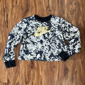 ⭐️ 3 for $15 ⭐️ Nike girls cropped sweatshirt size medium
